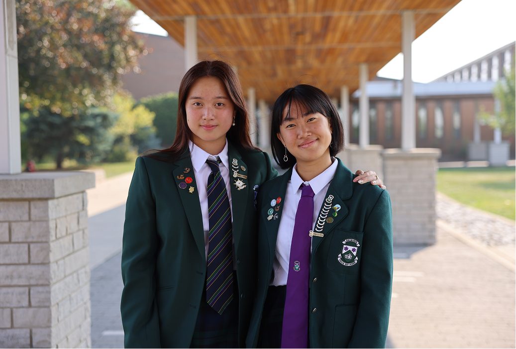 hsc students group photo outside campus