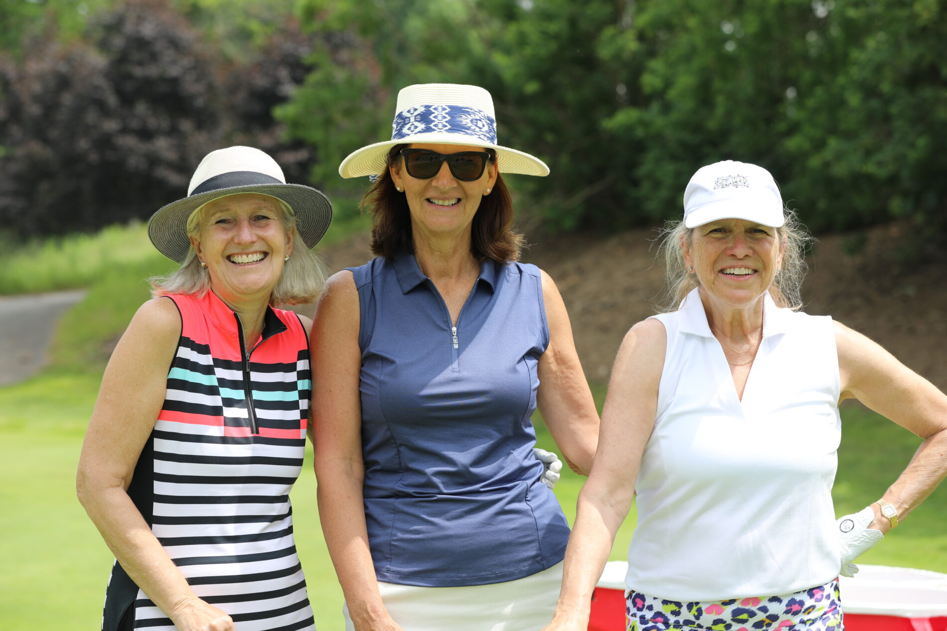 Women's team at HSC golf classic